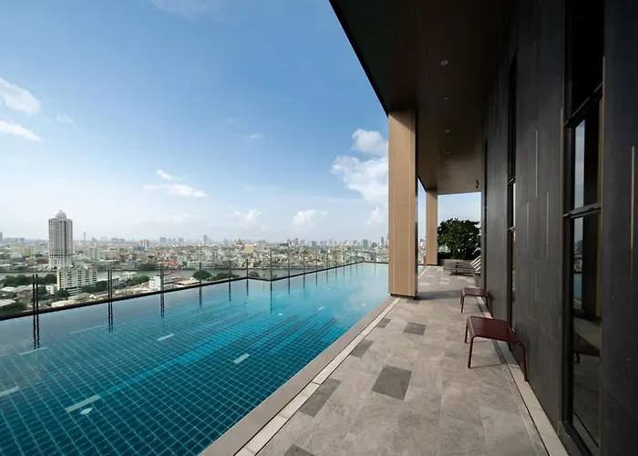500m Bts L Chao Phraya River L Pool And Gym * 曼谷