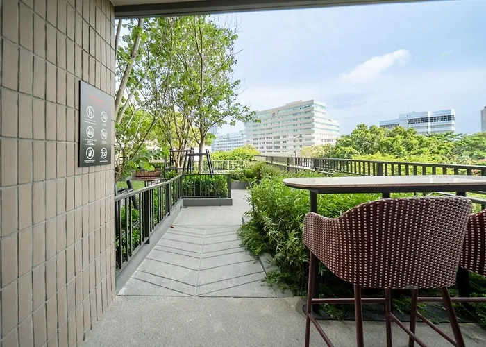 公寓 500m Bts L Chao Phraya River L Pool And Gym 曼谷